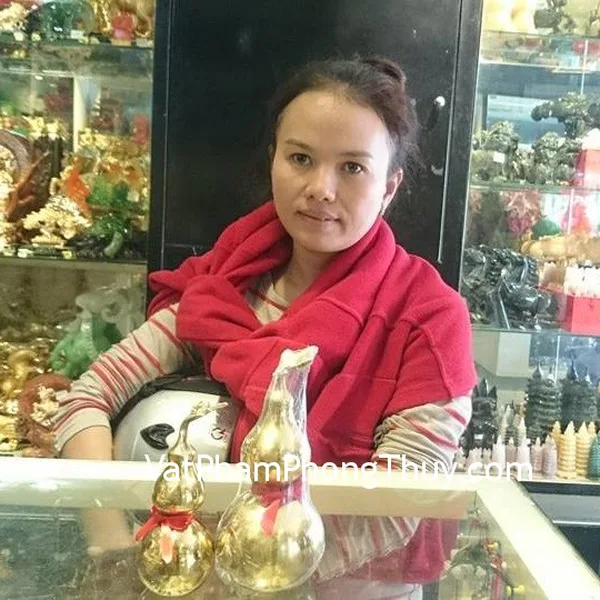 Chị Thu- Khách hàng mua hồ lô đồng trung D109 và Hồ lồ đồng lớn D110