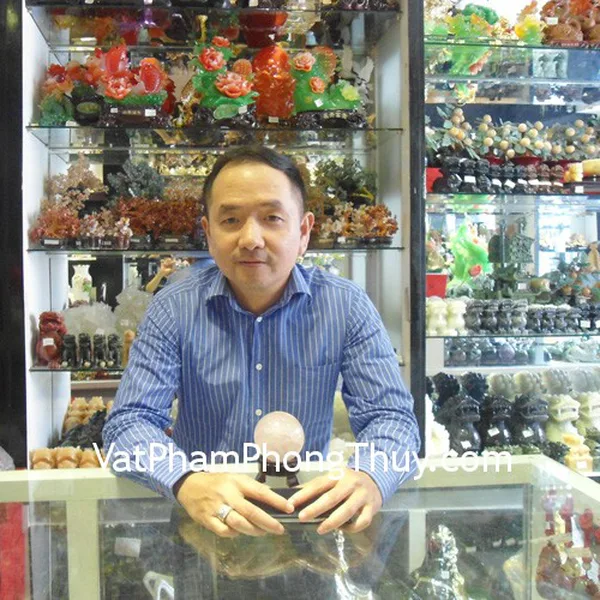 Anh Nam - khách hàng mua quả cầu thạch anh hồng M181-2888