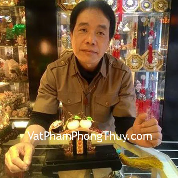 Chú Minh-khách hàng mua gậy như ý hợp kim quả đào bạch ngọc G132A