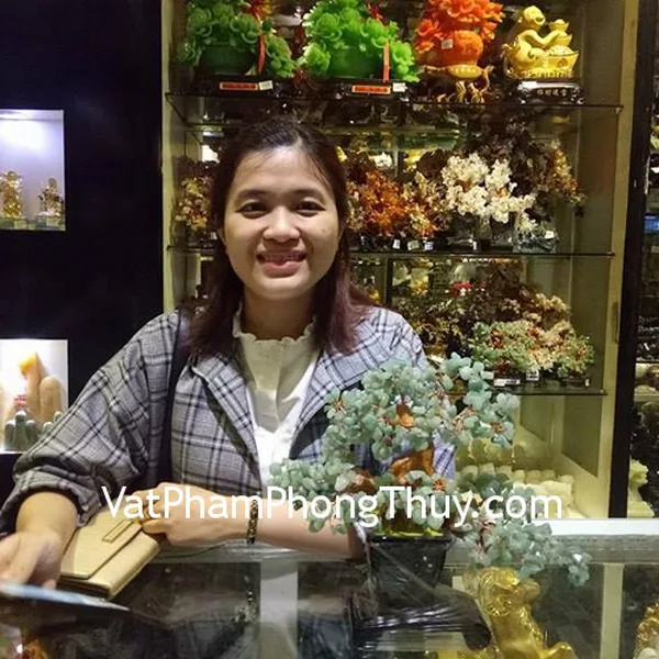 Chị Dung - khách hàng mua cây tài lộc ngọc đông linh KC020