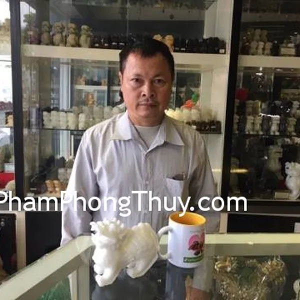 Anh Tuyên-Khách hàng mua tỳ hưu Bắc Kinh trắng trung BKT-M
