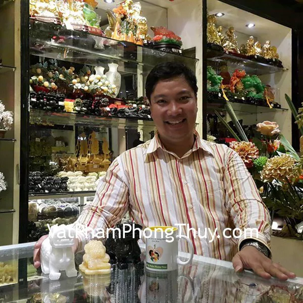 Anh Minh - khách hàng mua cặp tỳ hưu bắc kinh đen trung BKD-M, trắng trung BKT-M, thiềm thừ hoàng long GM022 và rùa lam ngọc R077