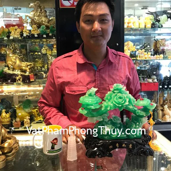 Anh Tiến - Khách hàng mua Gậy như ý mẫu đơn xanh G117A và Tháp văn xương thạch anh hồng GM135