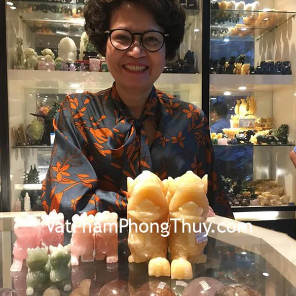 Cô Quỳnh Anh- khách hàng mua tỳ hưu hoàng long ,tỳ hưu thạch anh hồng