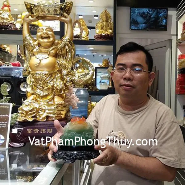 Anh Tuấn - khách hàng mua thiềm thừ xanh E052