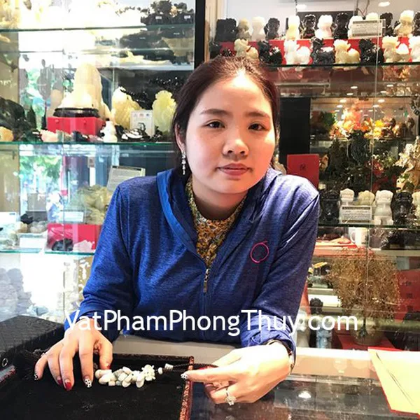 Chị Yến - Khách hàng mua Ngọc bội chùm hồ lô Phỉ Thúy A+ S6424
