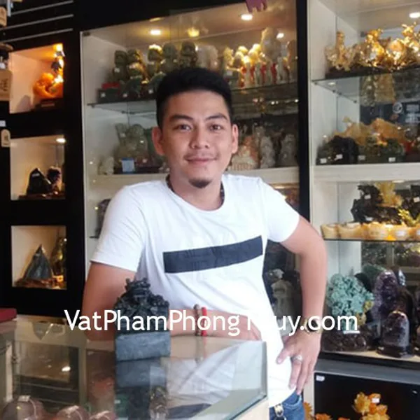 Anh Thiên Long - khách hàng mua ấn rồng lam ngọc M056
