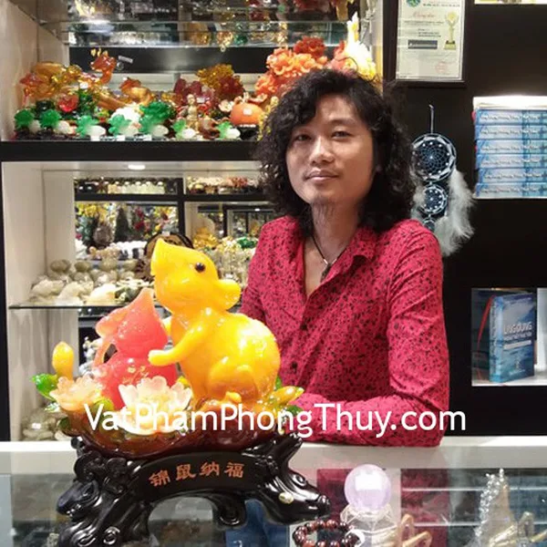 Anh Thơm - khách hàng mua tượng chuột ngọc cam TM003, quả cầu thạch anh tím GM142-S5-2238 và chuỗi đá mắt mèo đỏ đen S6828