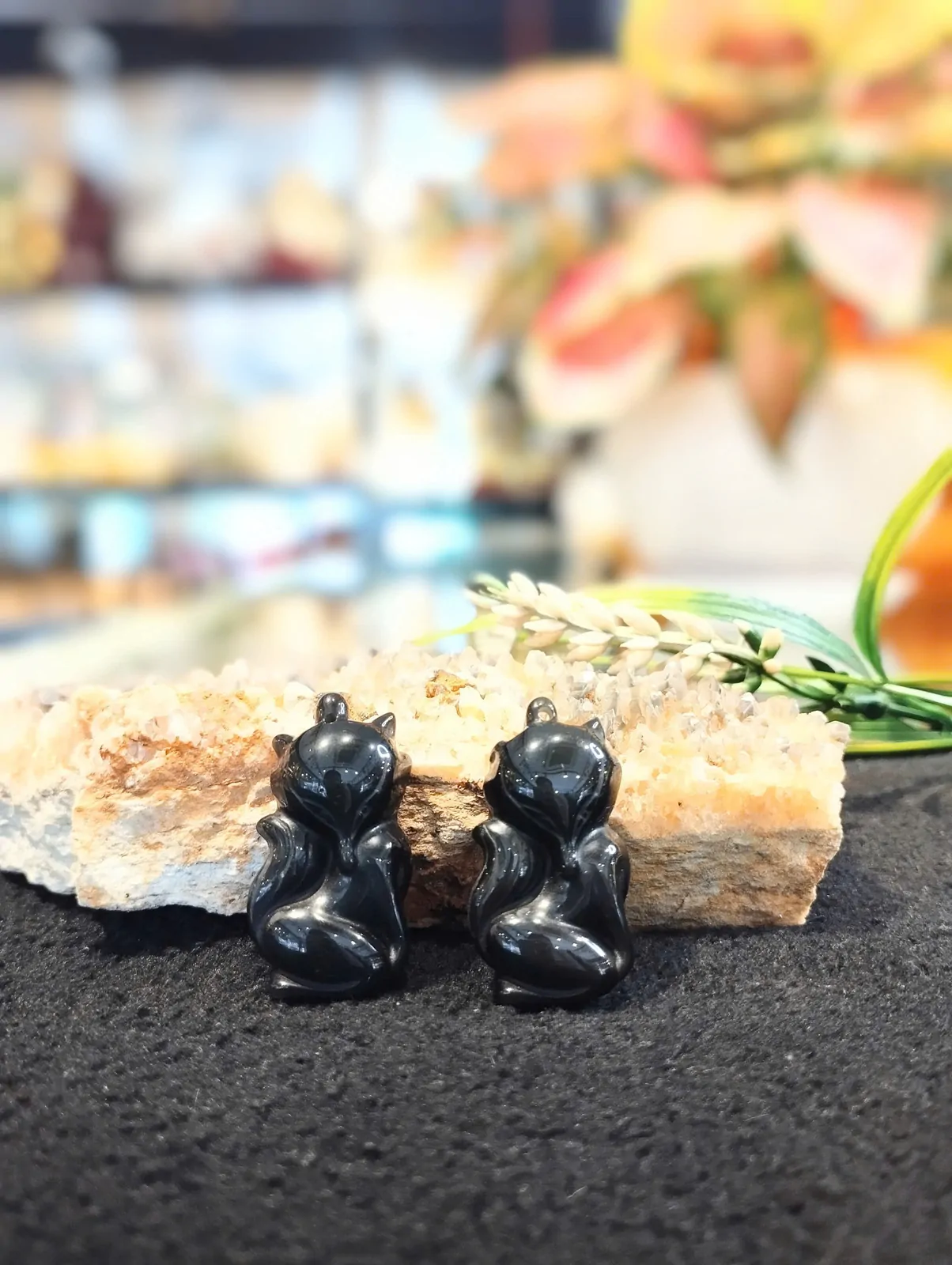 Hồ ly đá hắc ngà dáng đẹp S6348