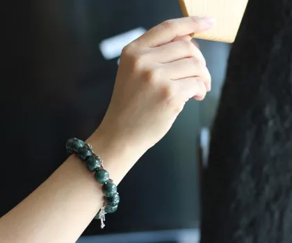 Chuỗi Phỉ Thúy xanh đậm trơn A 10 li S6256