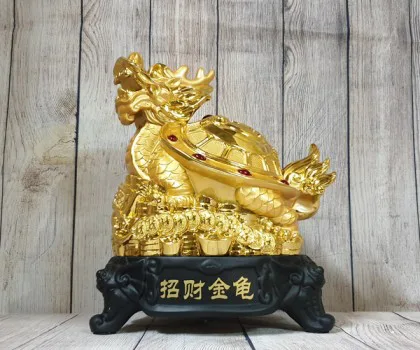Thần rùa đầu rồng vàng bóng mai điểm hồng ngọc trên đống tiền vàng đế gỗ - Chiêu Tài Kim Quy LN162