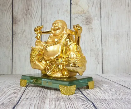 Phật di lạc vàng bóng gánh hai thúng tiền vàng đứng trên đế thuỷ tinh - Tiếu Nạp Bách Tài LN191