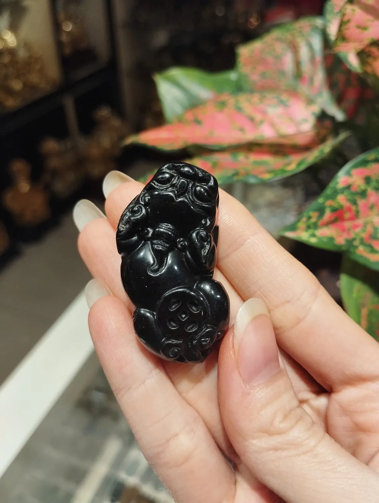 Tỳ hưu hắc ngà lớn S6857