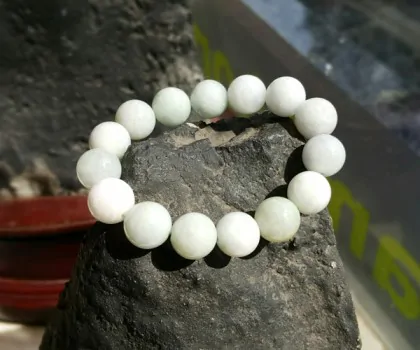 Chuỗi Phỉ Thúy xanh nhạt 14 li S6782