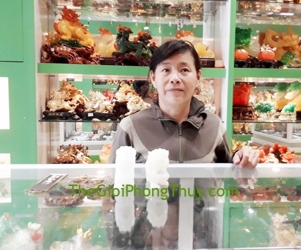 Chú Huệ - Khách hàng mua Tỳ Hưu Bạch Ngọc như ý trung FHM006, Kim Bài Thái Sơn Thạch Cẩm Đương FCC1161, Gương Bát Quái Đồng Lồi FD227.