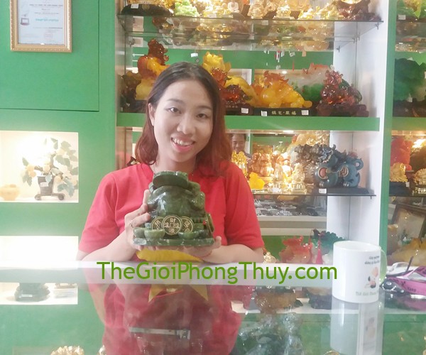 Chị Hiền- Khách hàng mua Thiềm thừ lam ngọc chiêu tài lớn FGM027