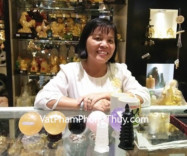 Chị Cúc- khách hàng mua Quả cầu đá hắc ngà GM151-S3-1086, quả cầu đá thạch anh vàng non M191-S3-816, quả cầu đá thạch anh vàng non M191-S3-837, quả cầu thạch anh tím GM142-S3-5094, quả cầu thạch anh hồng M181-S3-1380, tháp văn xương hắc ngà 9 tầng GM062, tháp văn xương 7-9 tầng thạch anh trắng GM134