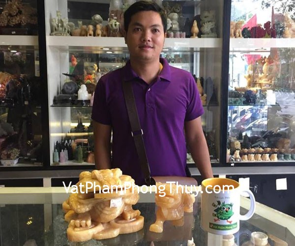 Anh Kỷ-Khách hàng mua Tỳ hưu hòang long to M014 và thiềm thừ hòang long trung GM021