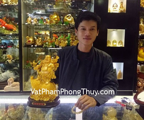 Anh Hiển - khách hàng mua tượng phật di lặc mạ vàng G152A và chuỗi thạch anh vàng S6226-3548