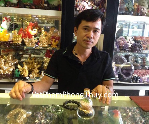 Anh Bảy - khách hàng mua hồ lô ngũ hành, vòng tay ngọc Phỉ thúy nhỏ, vòng tay mã não rong biển và vòng tay đá hắc ngà