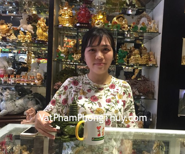Chị Như-khách hàng mua long quy lam ngọc cõng tháp GM029