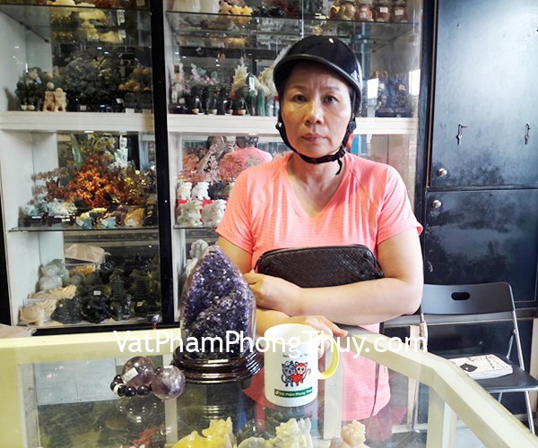 Cô Hạnh - khách hàng mua Bông thạch anh tím H089-11365, Quả cầu thạch anh tím GM142-1595, Chuỗi thạch anh tím S2064-7093