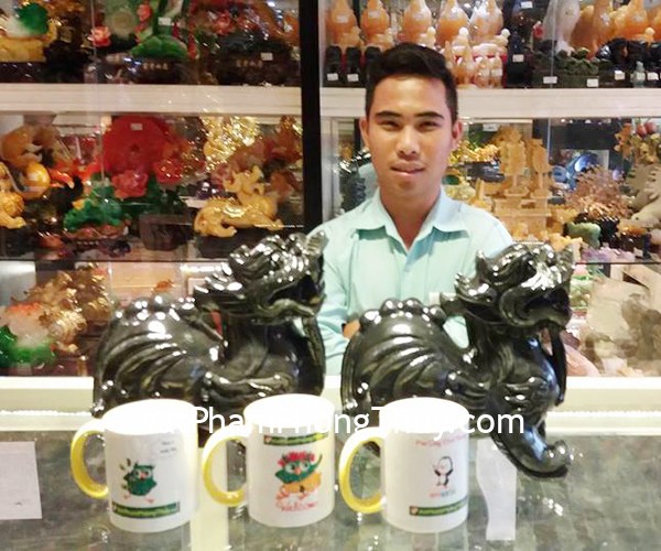 Anh Khánh - khách hàng mua Tỳ hưu Bắc Kinh đen BKD-L, Tỳ hưu tiêu ngọc N061