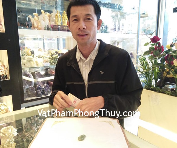 Anh Nghị - khách hàng mua phật bản mệnh Sửu + Dần ngọc Phỉ thúy S6865-2