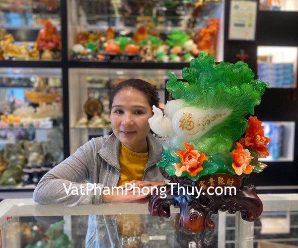 Chị Trang- khách hàng mua tượng bắp cải lớn LN065